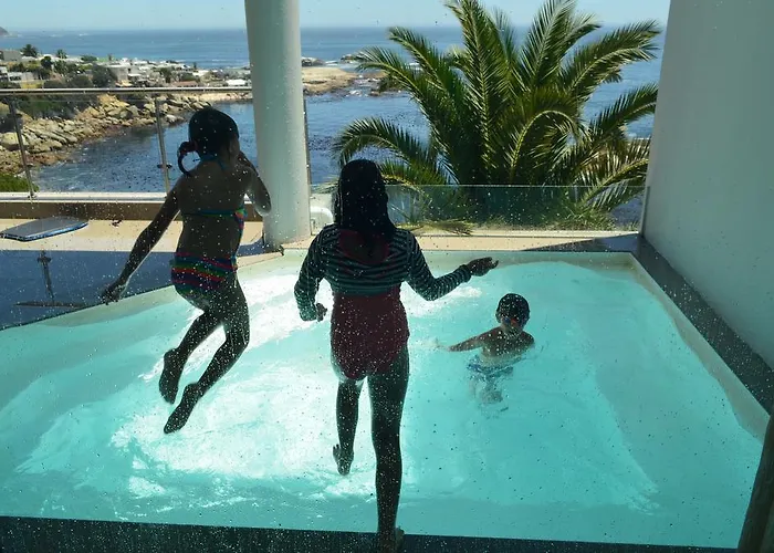 62 Camps Bay